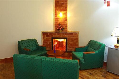 Royal Retreat Hotel Munnar Buitenkant foto