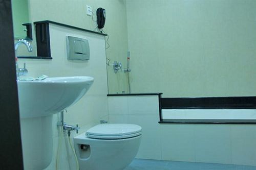 Royal Retreat Hotel Munnar Buitenkant foto