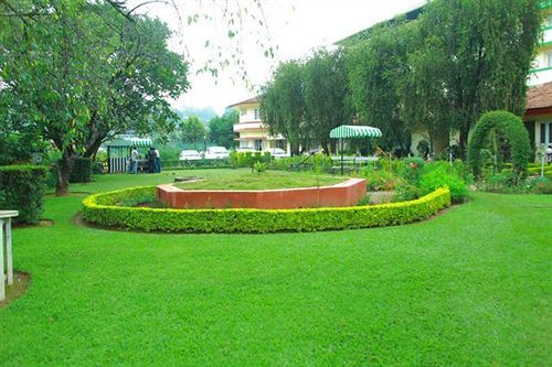 Royal Retreat Hotel Munnar Buitenkant foto